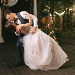 “City of Stars” by Emma Stone and Ryan Gosling First Dance ("La La Land" soundtrack)