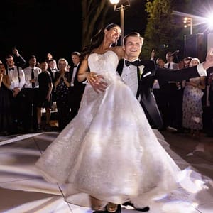 “You Make It Easy” by Jason Aldean First Dance